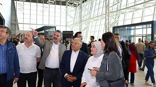 Büyükşehir'in Kayseri Kariyer Merkezi 2024'te 3 bine yakın istihdama aracı oldu