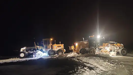 Büyükşehir'in kırsalda karla mücadelesi etkin şekilde sürüyor