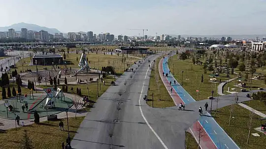 Büyükşehir'in vizyon projesi Millet Bahçesi, Kayserililerin buluşma noktası oldu