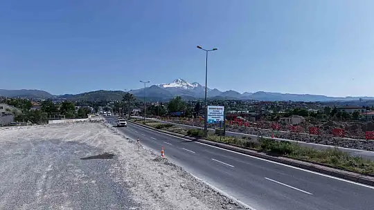 Büyükşehir, Kartal Katlı Kavşağı Projesi için alternatif güzergâh çalışmalarına başladı