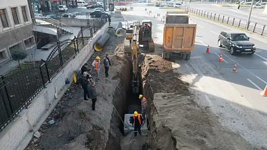 Büyükşehir, Kartal Kavşağı'nda altyapıyı güçlendiriyor