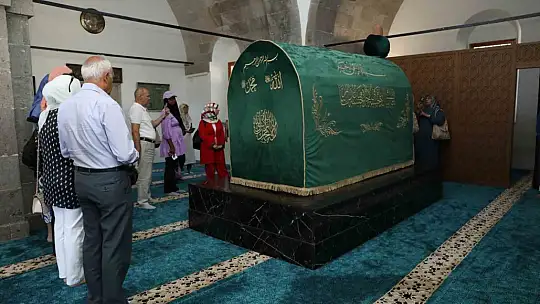 Büyükşehir KAYMEK'ten, 9 ülkeden gelen kursiyerlere Kayseri'yi tanıtan etkinlik