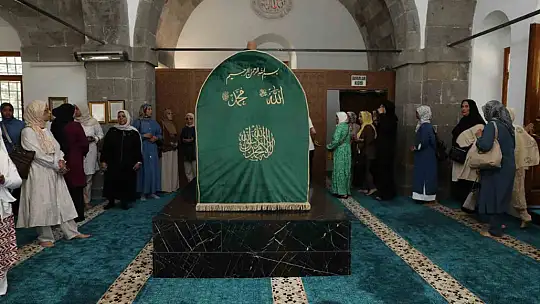 Büyükşehir KAYMEK'ten, 9 ülkeden gelen kursiyerlere Kayseri'yi tanıtan etkinlik