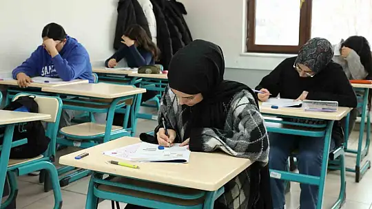 Büyükşehir KAYMEK'ten MSÜ sınavına hazırlık yolunda ücretsiz deneme sınavı