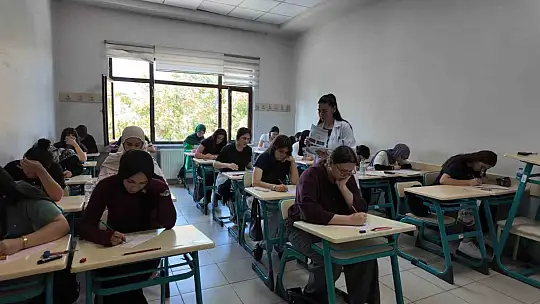 Büyükşehir KAYMEK'ten ücretsiz YKS Kursu için deneme sınavı