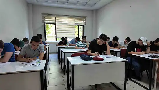 Büyükşehir KAYMEK'ten ücretsiz YKS Kursu için deneme sınavı