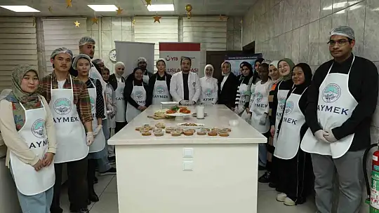 Büyükşehir KAYMEK'ten yabancı öğrencilere Kayseri Yemekleri Kursu ve Yağlama etkinliği