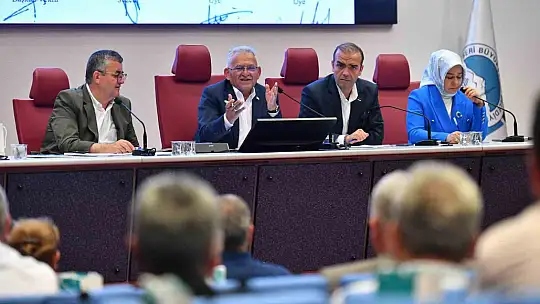 Büyükşehir Meclisi'nde 104 madde karara bağlandı