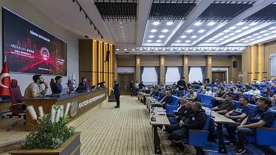 Büyükşehir personeline 'Siber güvenlik ve farkındalık eğitimi'