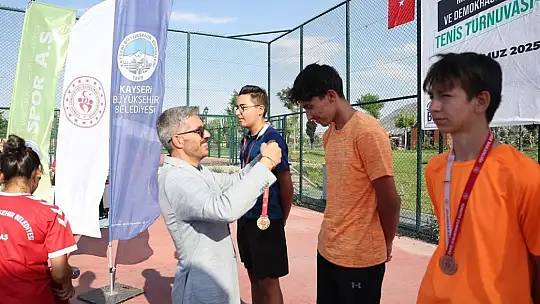 Büyükşehir Spor A.Ş.'den 15 Temmuz'a özel tenis turnuvası