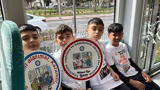 Büyükşehir Ulaşım A.Ş. ile 'Nezaket Yolda Kalmasın' projesini hayata geçirdi