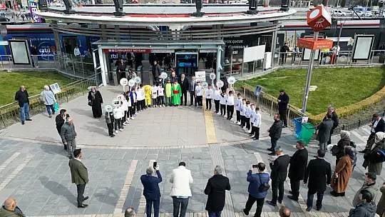 Büyükşehir Ulaşım A.Ş. ile 'Nezaket Yolda Kalmasın' projesini hayata geçirdi