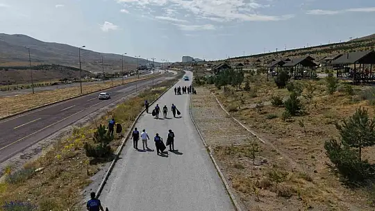 Büyükşehir Zabıta'dan Erciyes'te örnek temizlik ve farkındalık çalışması