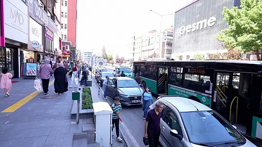Büyükşehir Zabıta'dan otobüs duraklarında denetim
