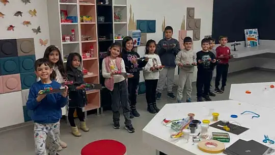 Büyükşehirden ara tatilde bilim şöleni: Çocuklar bilimle buluştu