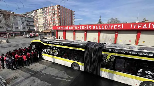Büyükşehirden itfaiye personeline elektrikli araç arızalarına müdahale eğitimi