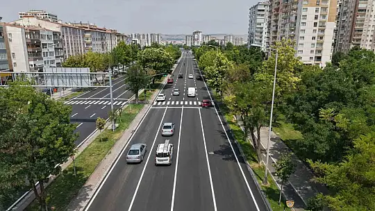 Büyükşehirin 20 milyon TL'lik yatırımla yenilediği havalimanı yoluna vatandaşlardan tam not