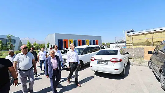 Büyükşehirin Alzheimer Merkezi projesi için hizmet modeli masaya yatırıldı