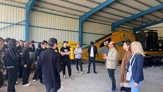 Büyükşehirin çevreci tesisine liseli gençlerden yakın takip