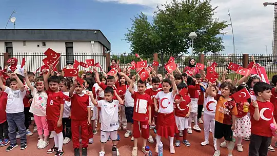 Büyükşehirin çocuk kütüphanesi miniklerinden a milli takıma yürekleri ısıtan destek