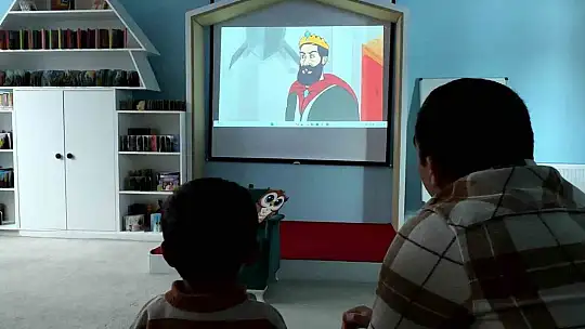 Büyükşehirin çocuklara özgü kütüphanesi ve müzik okulunda eğlenceli yarıyıl etkinlikleri