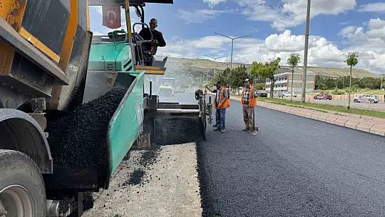 Büyükşehirin Erkilet'teki 36 milyon TL'lik yol yenileme çalışması başladı