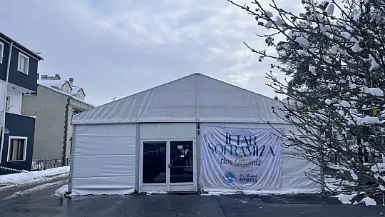 Büyükşehirin iftar sofraları gönüllere dokunuyor