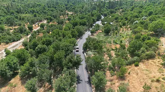 Çağlayan Mahallesi'nde doğalgazın ardından sıcak asfalt konforu