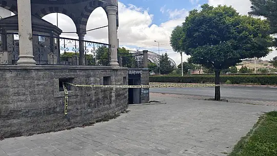 Cami tuvaletinde bıçaklı kavga: 1 ağır yaralı