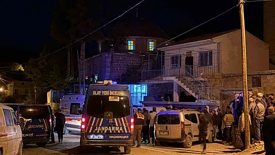 Camide 2 kişiyi bıçakla öldüren saldırganın asıl hedefi imammış