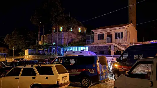 Camide 2 kişiyi bıçakla öldüren saldırganın asıl hedefi imammış
