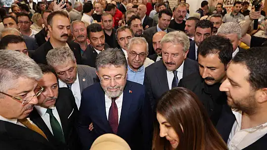 Çarşı Melikgazi, bakan Yumaklı'nın katılımıyla resmen açıldı