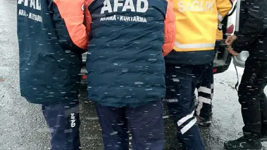 Cenaze taşıyan minibüs devrildi: 22 yaralı