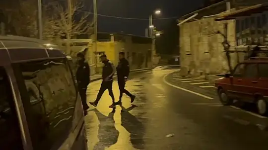 Cezaevinden izinli çıkan şahıs iki saat içerisinde 2 kez alkollü yakalandı