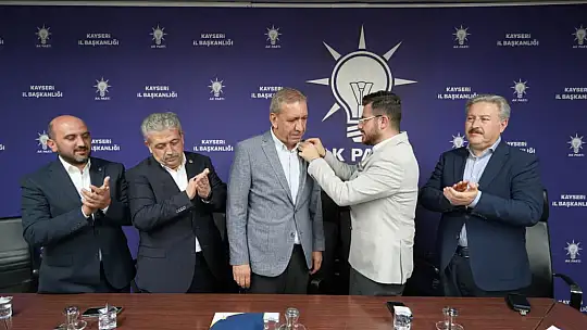CHP'li Meclis Üyesi Ağca, AK Parti'ye katıldı