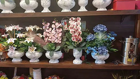 Çiçekçilerde '24 Kasım' yoğunluğu