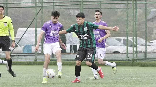 Cırgalanspor adım adım şampiyonluğa koşuyor