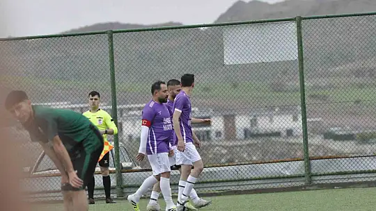 Cırgalanspor adım adım şampiyonluğa koşuyor