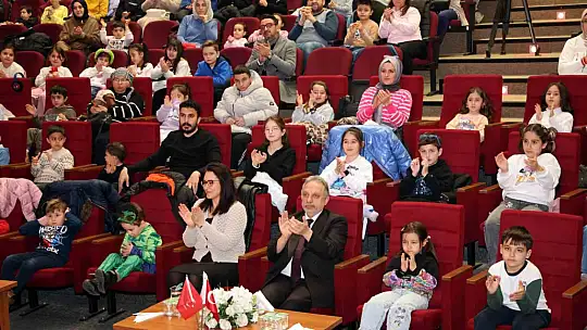 Çocuklar Yalçın Başkan'ın karne hediyesi ile eğlendi