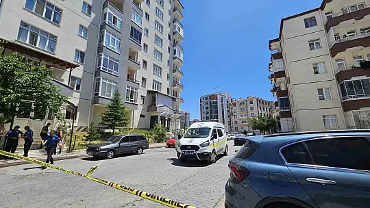 Çocukların kavgasına aileler de dahil oldu: 5'i bıçakla 6 yaralı