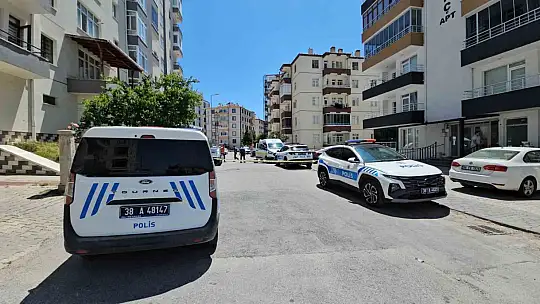 Çocukların kavgasına aileler de dahil oldu: 5'i bıçakla 6 yaralı