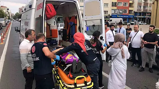 Çorlu'da motosiklet yayaya çarptı: 2 yaralı