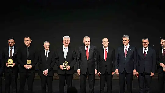 Cumhurbaşkanı Erdoğan'dan ERÜ'ye ödül