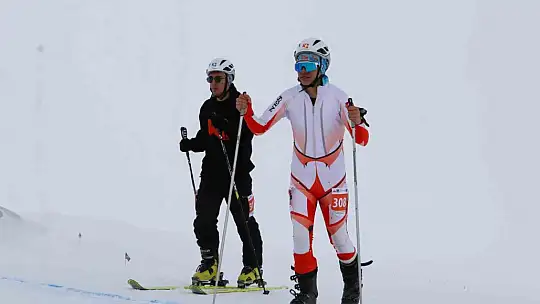 Dağ Kayağı Türkiye Şampiyonası Erciyes'te yapıldı