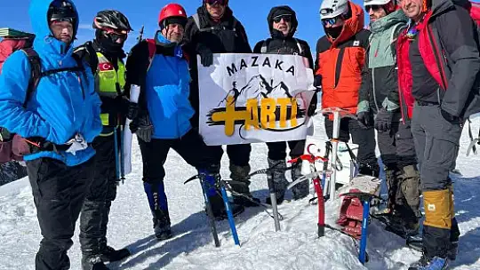 Dağcılar hayatını kaybeden Fehmi Efe için tırmandı