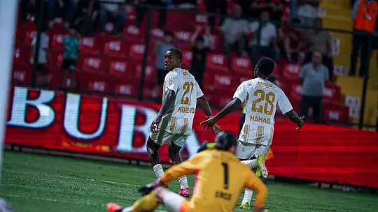 Daniel Moreno'dan 3 maçta 5 gol