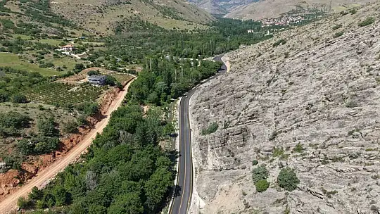 Derebağ Şelalesi 'ne 12 kilometrelik grup yolu yapıldı