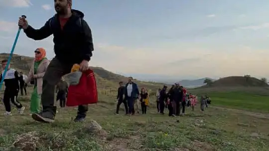 Develi Dağcılık ve Kayak Kulübü'nden 'Hıdırellez' yürüyüşü