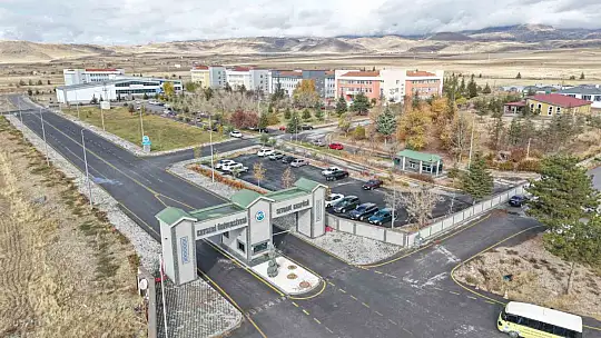 Develi'de Türkiye'de ilk ve tek akıllı sera kuruldu