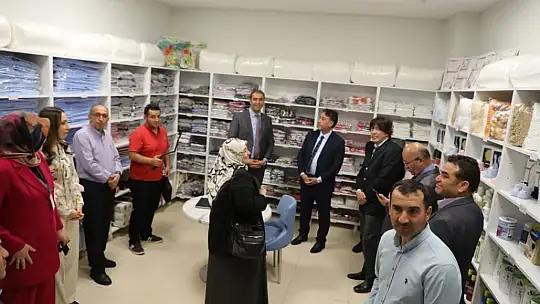 Develi Dr. Ekrem Karakaya Devlet Hastanesi'nde sosyal sorumluluk hizmeti 'Sosyal Market'e dönüştü